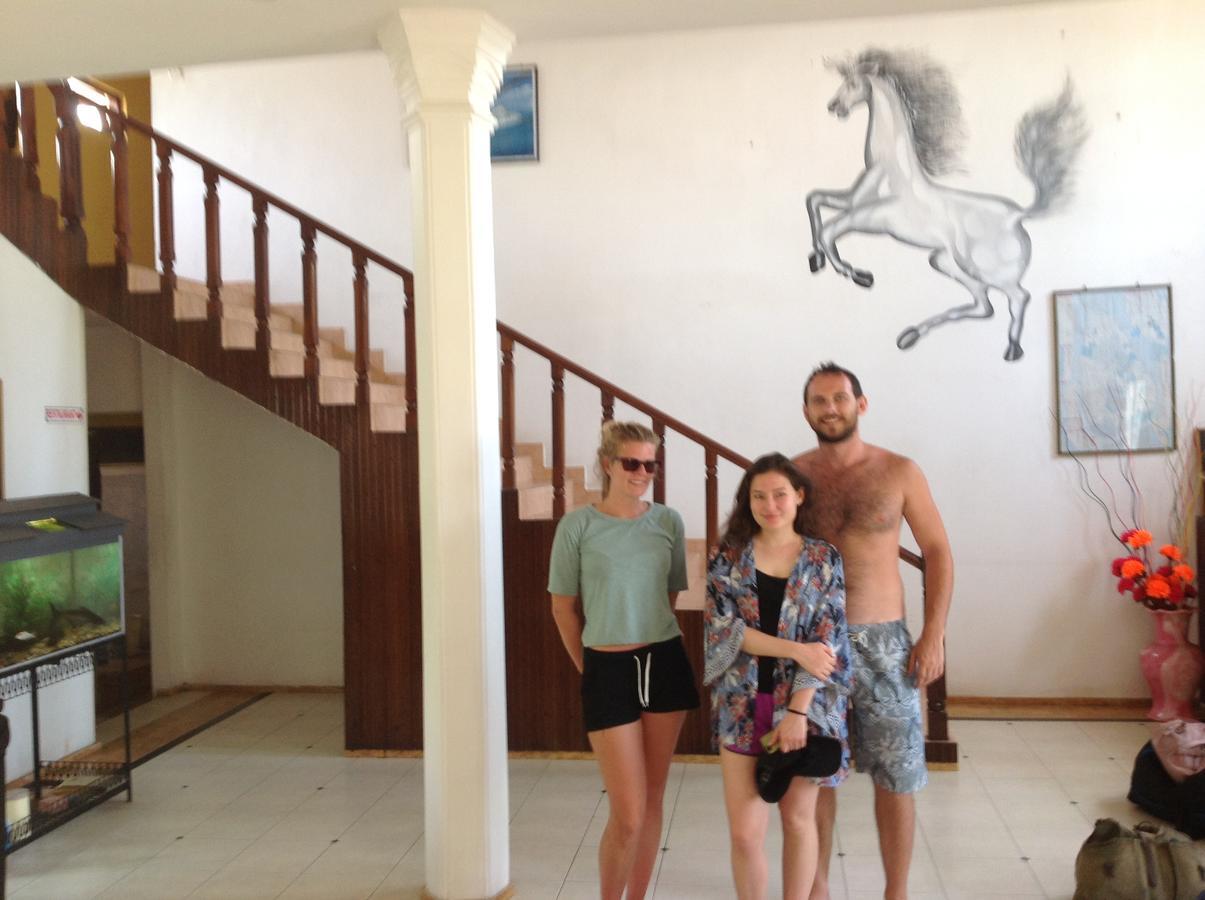 Ninnada Beach Hotel Marawila Dış mekan fotoğraf