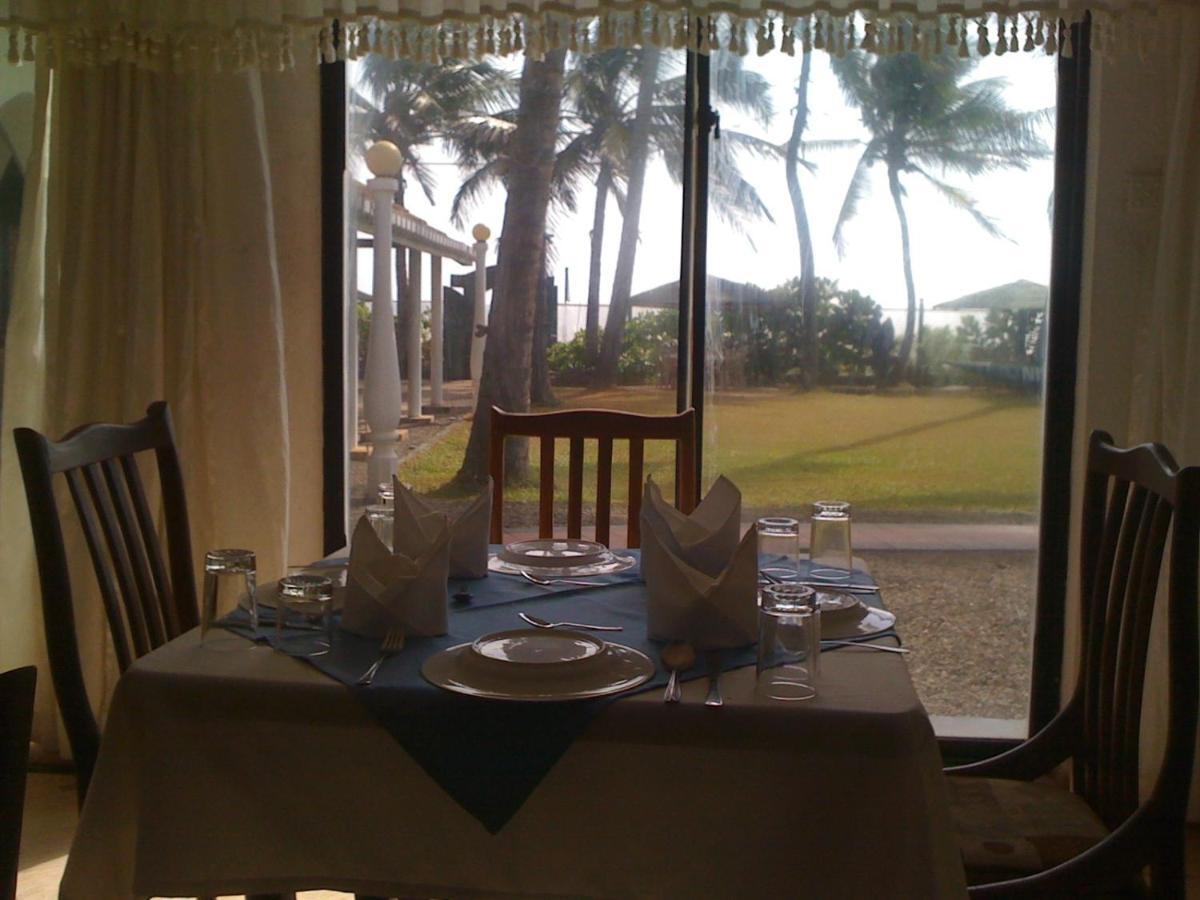 Ninnada Beach Hotel Marawila Oda fotoğraf